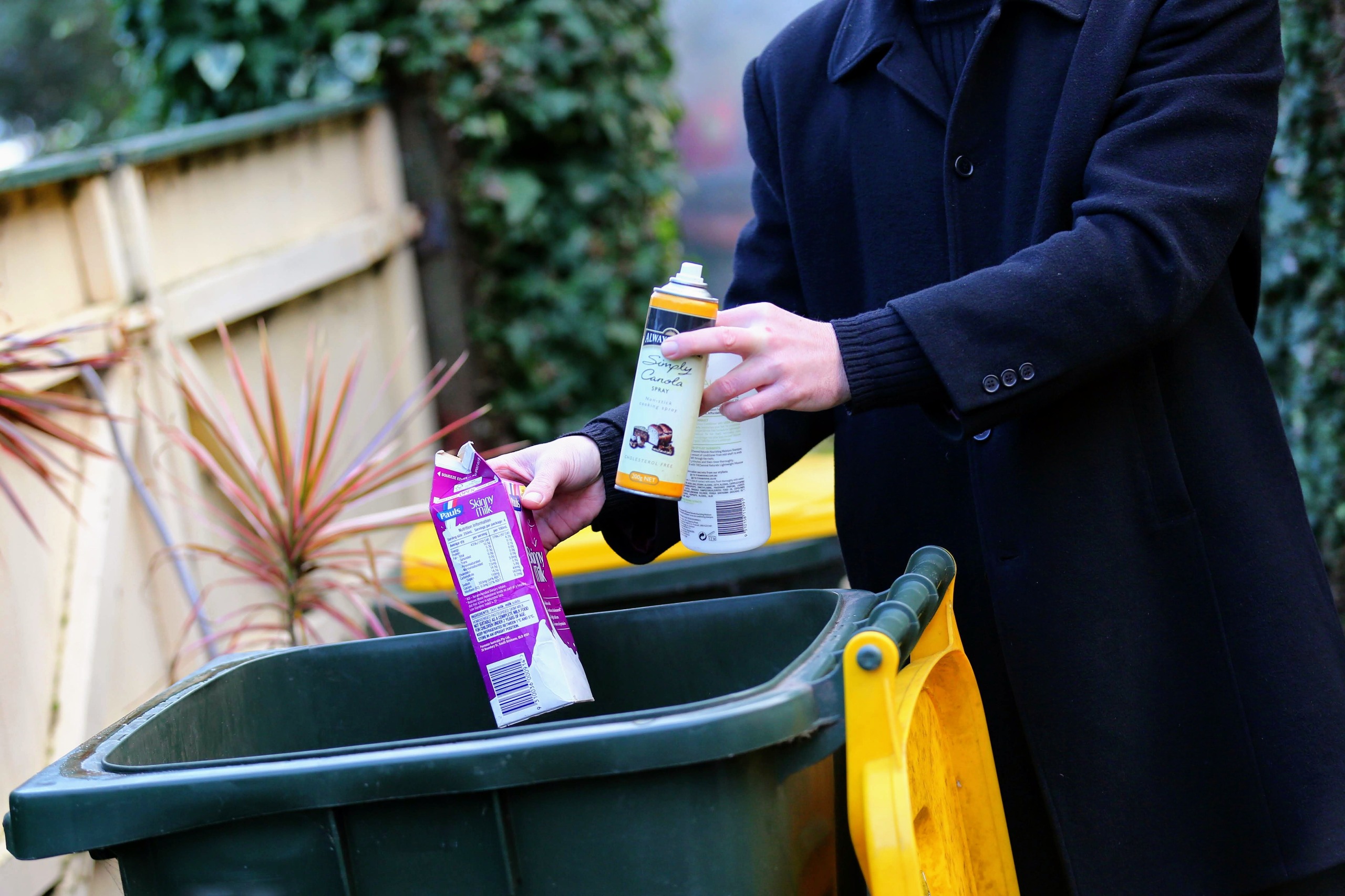 Get to know your bins! Engage Frankston!